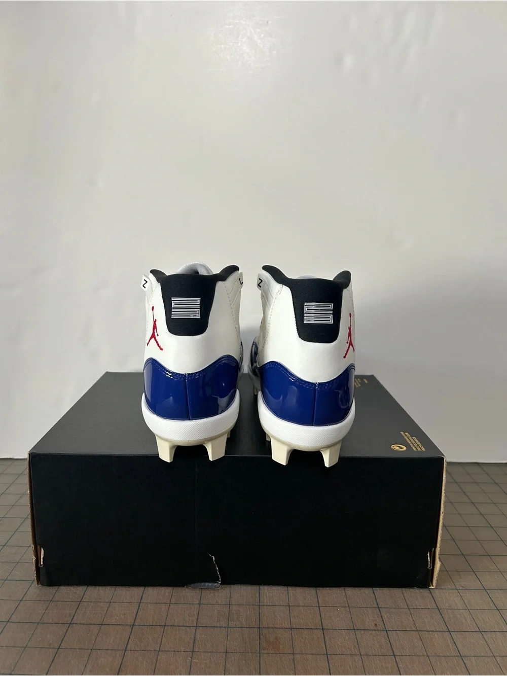 Air Jordan 11 Retro MCS ‘Rare Air’